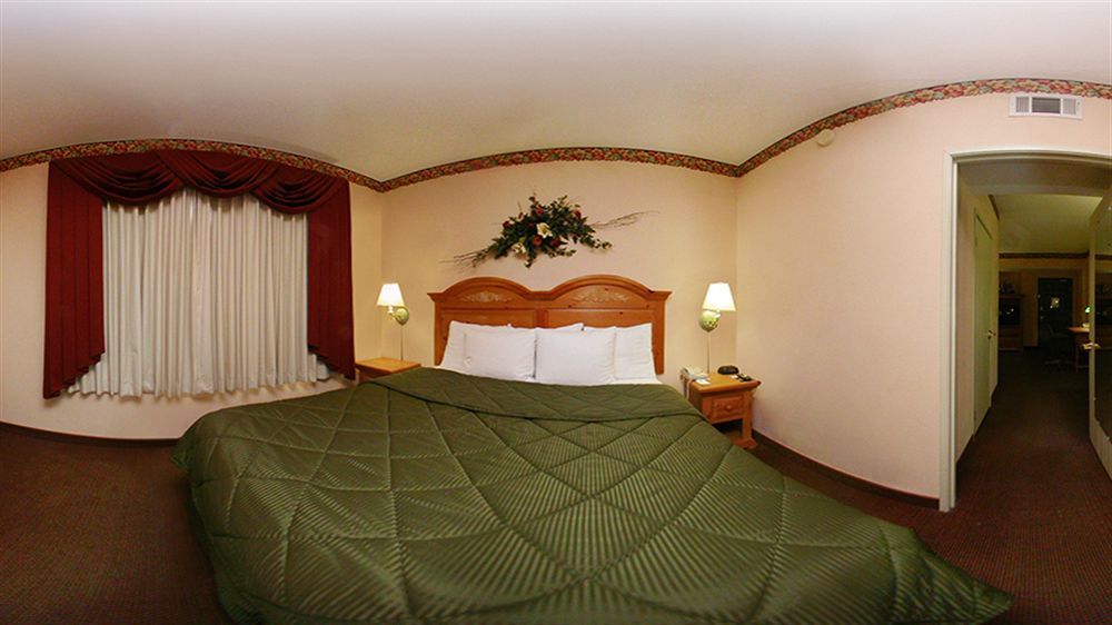 Quality Inn & Suites I-35 E-Walnut Hill Dallas Exteriér fotografie